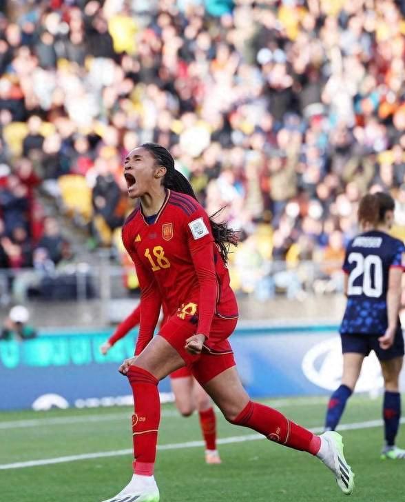 越南女足表现出众，夺宝成功