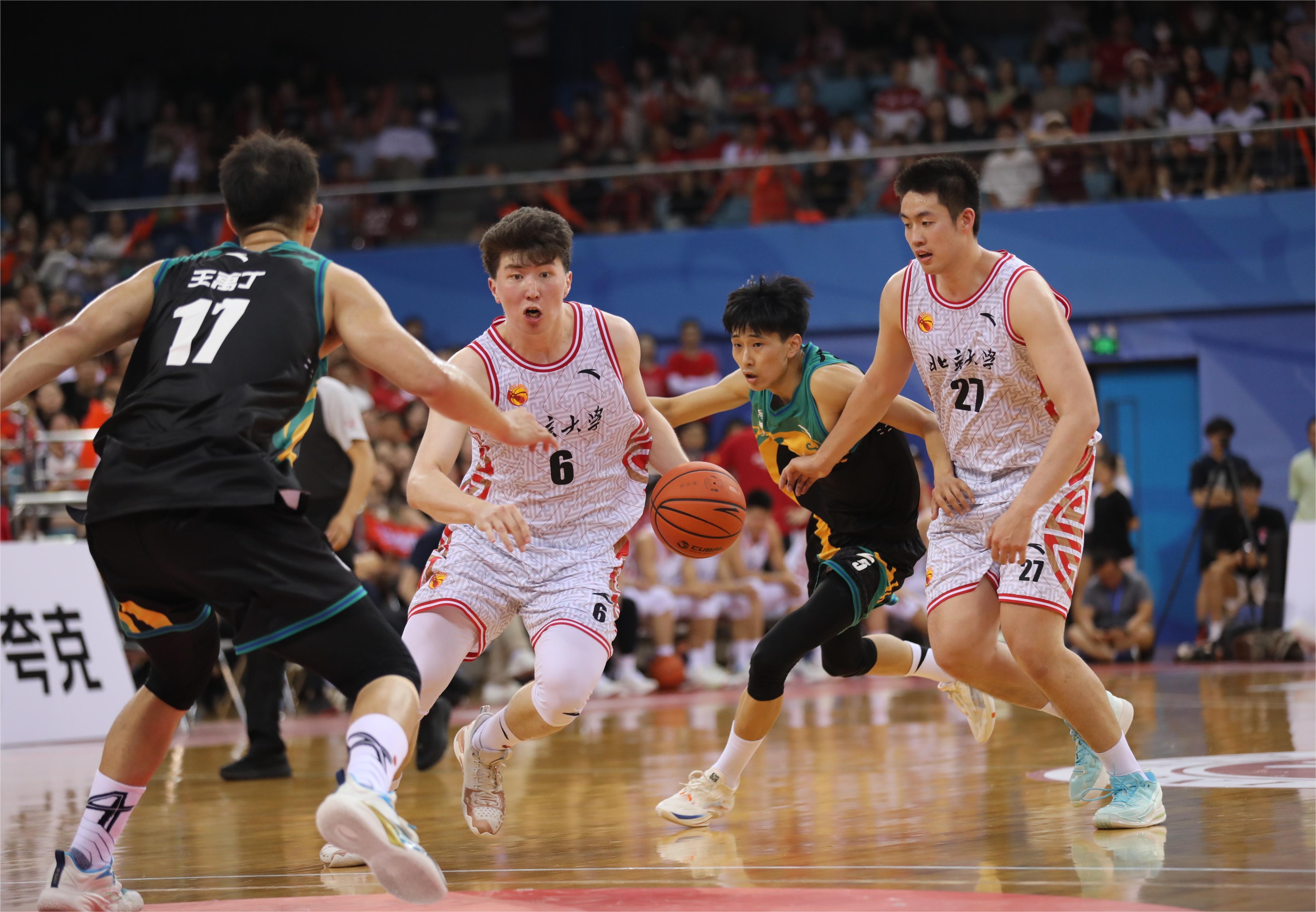 开场刺激,中国职业篮球联赛场面精彩纷呈 开场刺激,中国职业篮球联赛场面精彩纷呈