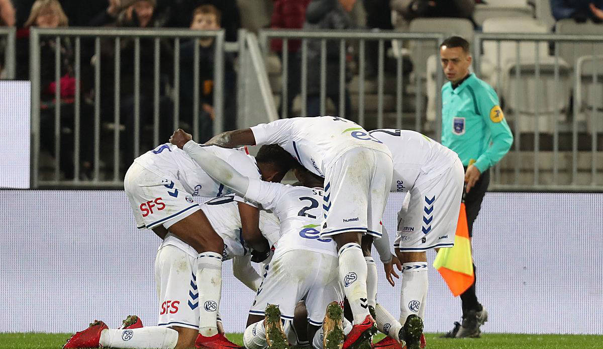 里尔客场不敌马赛,遭遇失利 里尔客场不敌马赛,遭遇失利