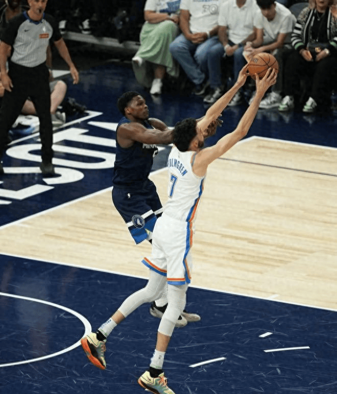 勇士主场惨败雷霆，再度折戟